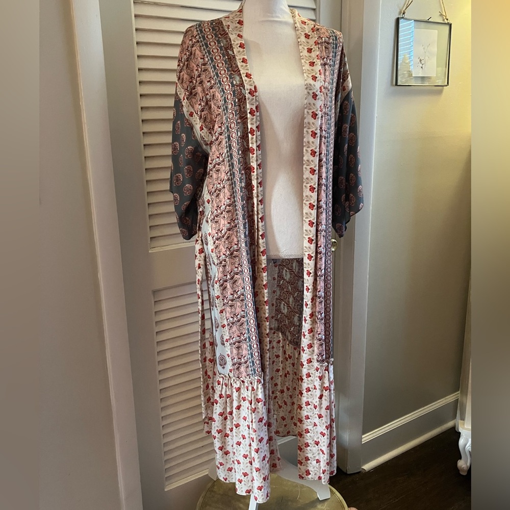 NWT Adorable, Colorful & Comfy Kimono